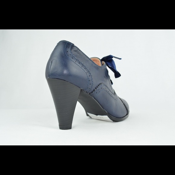 Women's Vintage Heeled Oxford Navy Blue - Picture 2 of 4